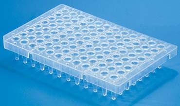 Produktfoto: 25 x 96-well PCR Platte mit halbem Rahmen, 4-fach segmentiert, zum Durchschneiden geeignet